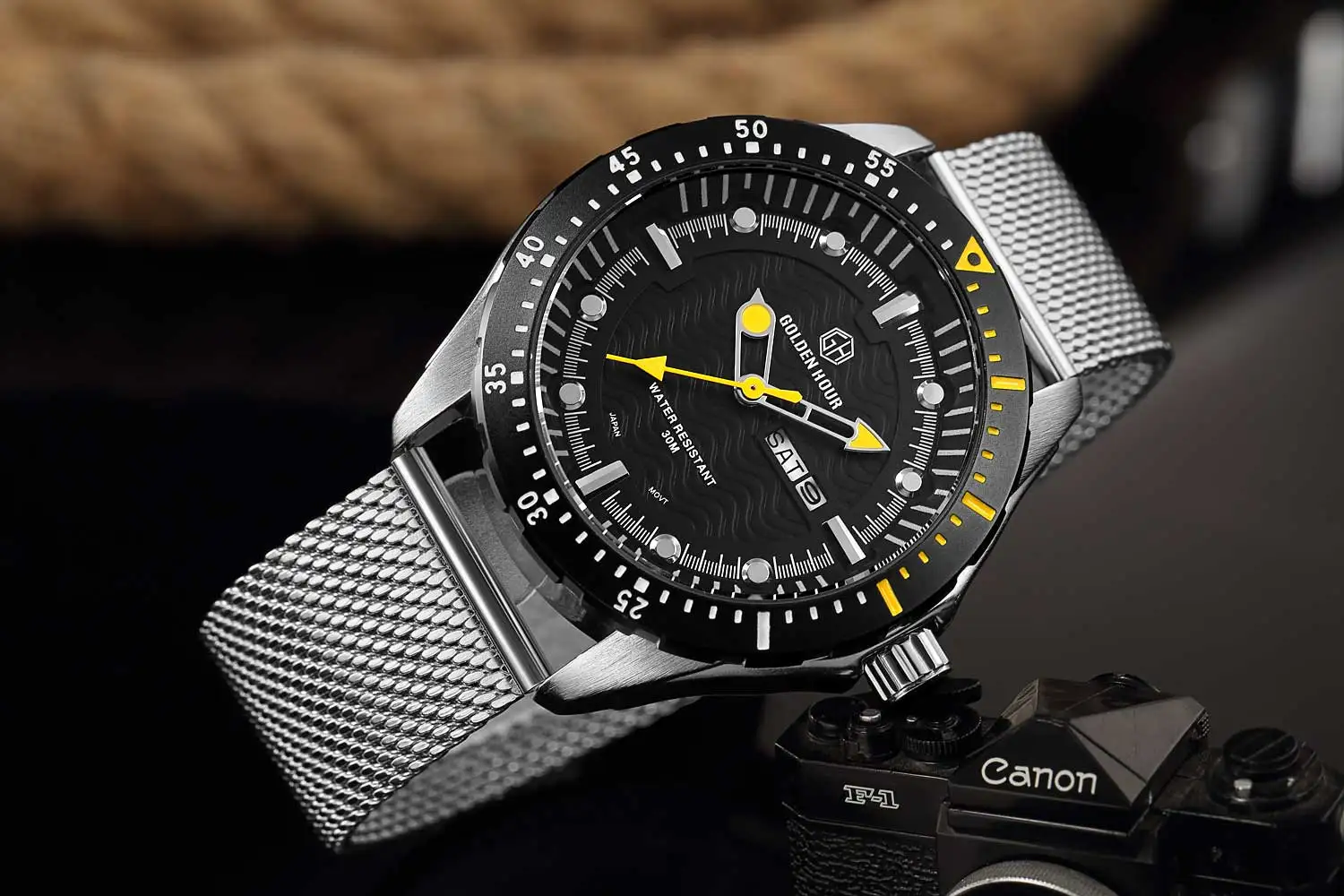 日本顶级movt石英手表不锈钢背商务周日网带手表在中国制造goldenhour