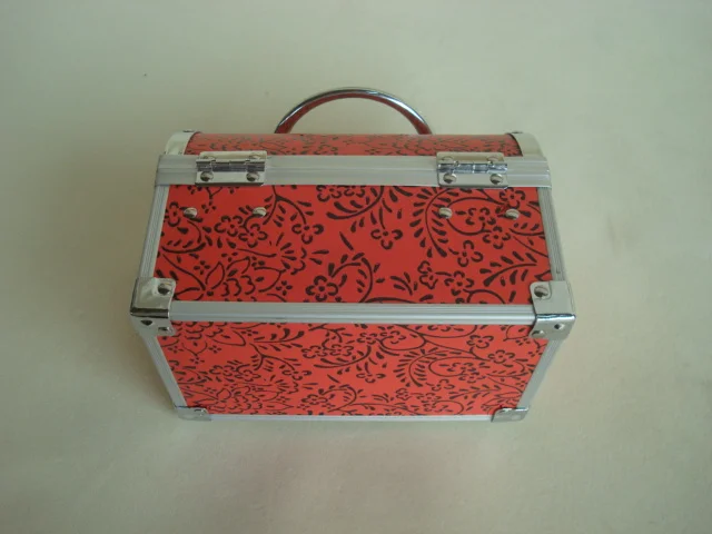Red card cosmetic case ,makeup cosmetic bags with nylon box, cosmetic travel cases