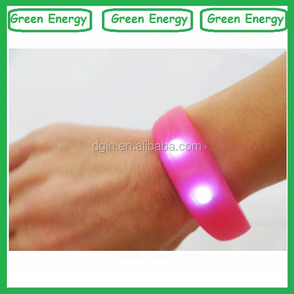Motion Actived Led Flashing Bracelet/silicone Vibrating Wristband
