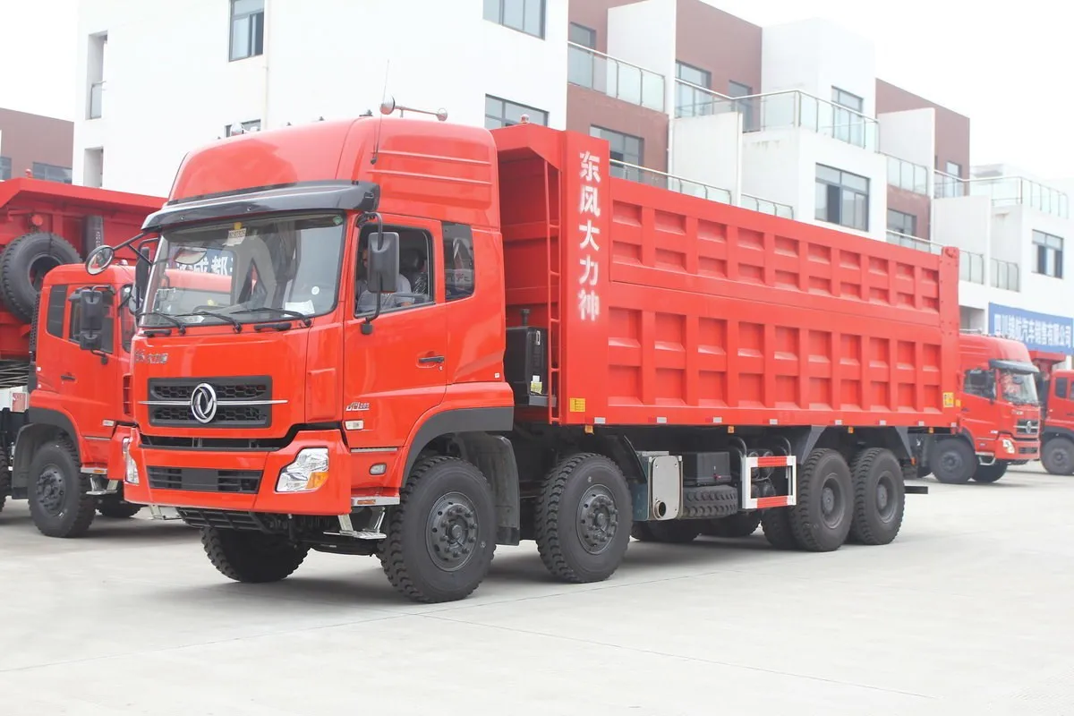 Камаз китаец. Dongfeng 8x4 самосвал. Самосвал Донг Фенг 8х4. Китайский грузовик Донг Фенг. HOWO самосвал 40 тонн.