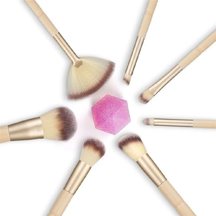makeup brush.jpg