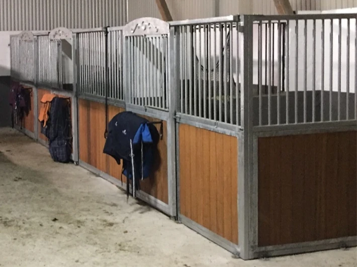 Horse Barn Horse Stables Stalls For Barns Buy Barn Horse Stall Horse Stalls For Barns Barn Stable Horse Stables Product On Alibaba Com