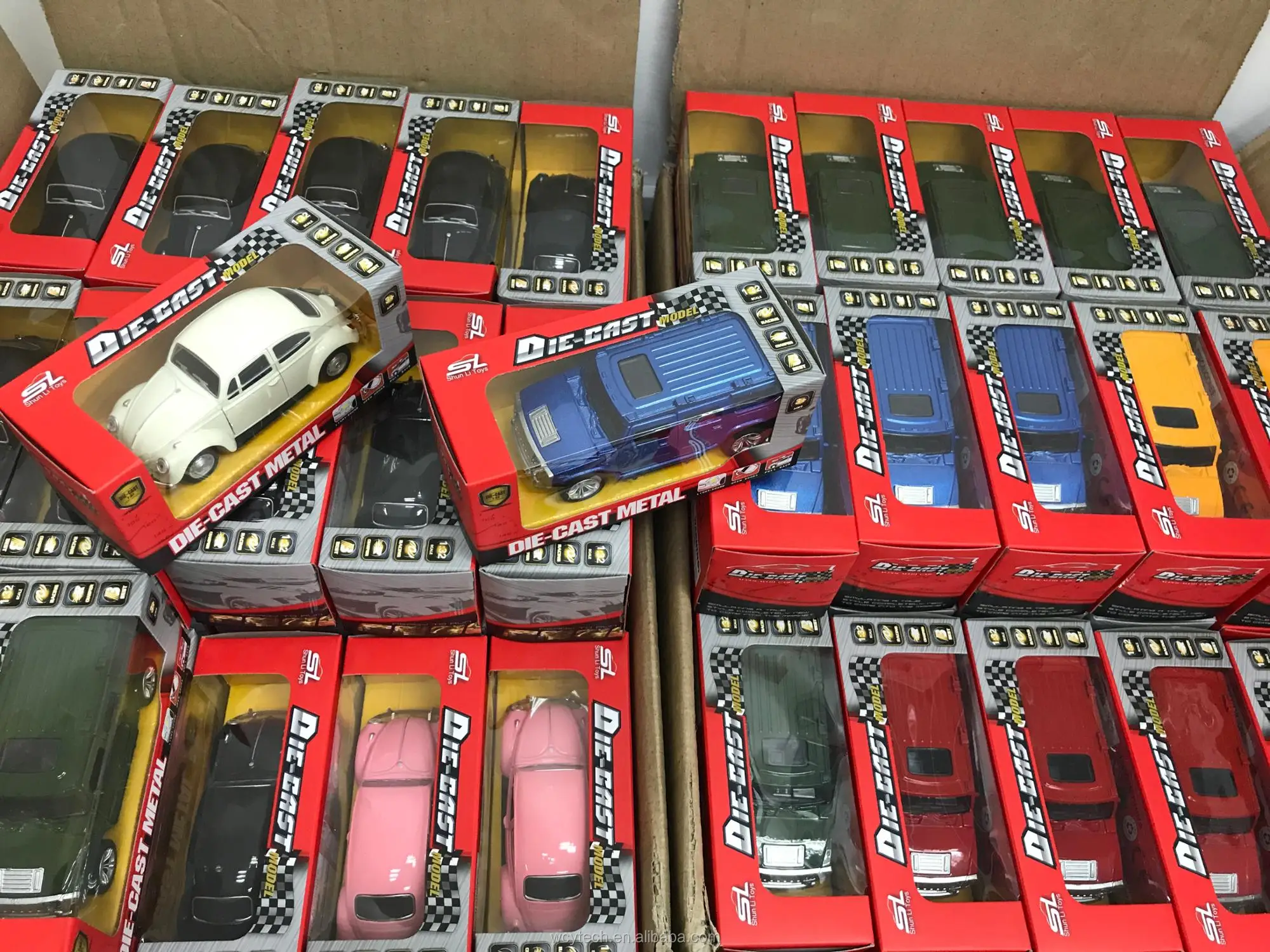 Hot Sell 132 Metal Diecast Car Simulation Alloy Car Collection Gift