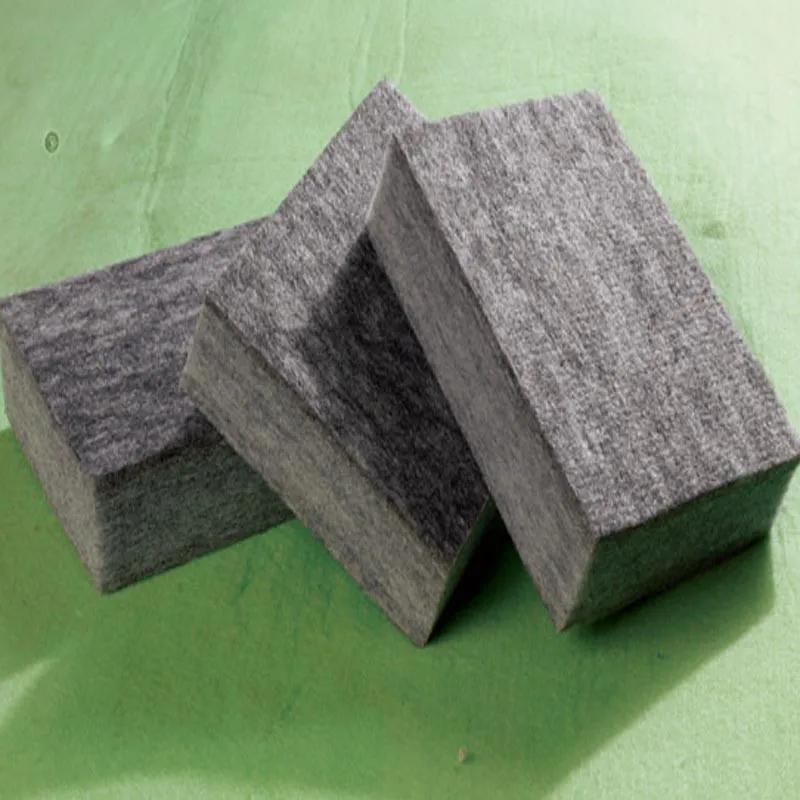 Ecofriendly Fireproof 100 Polyester Insulation Batts Roof Ceiling