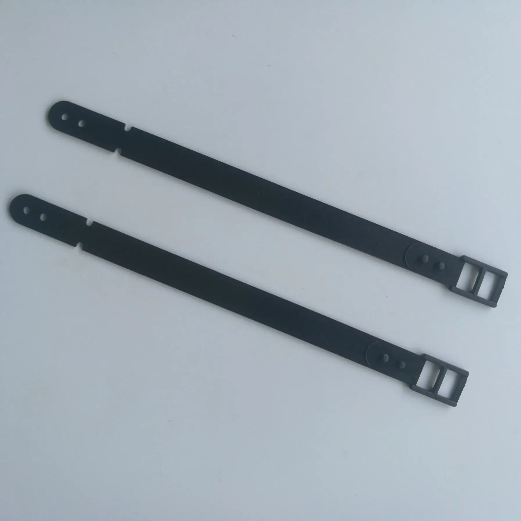plastic luggage tag straps