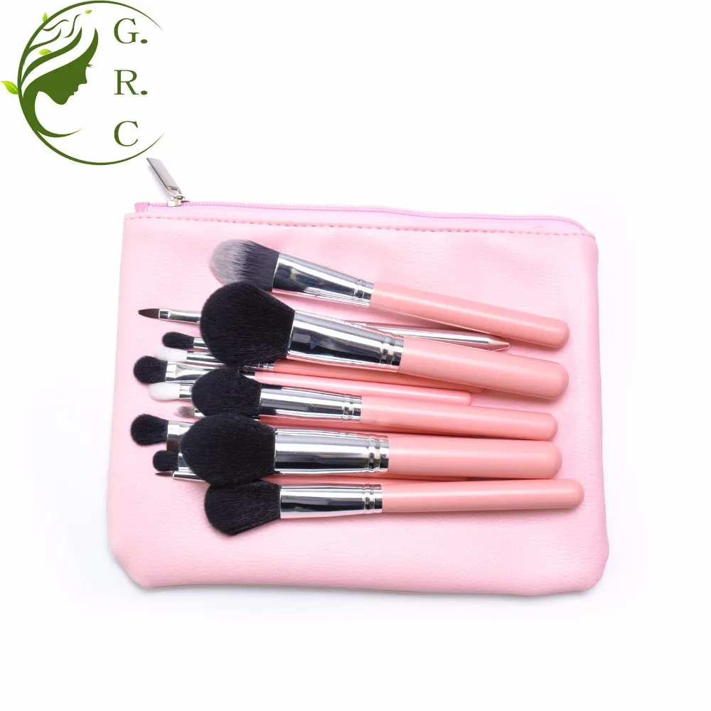 Amazon Com Vanity Planet Blend Party Oval Makeup Brush Kit