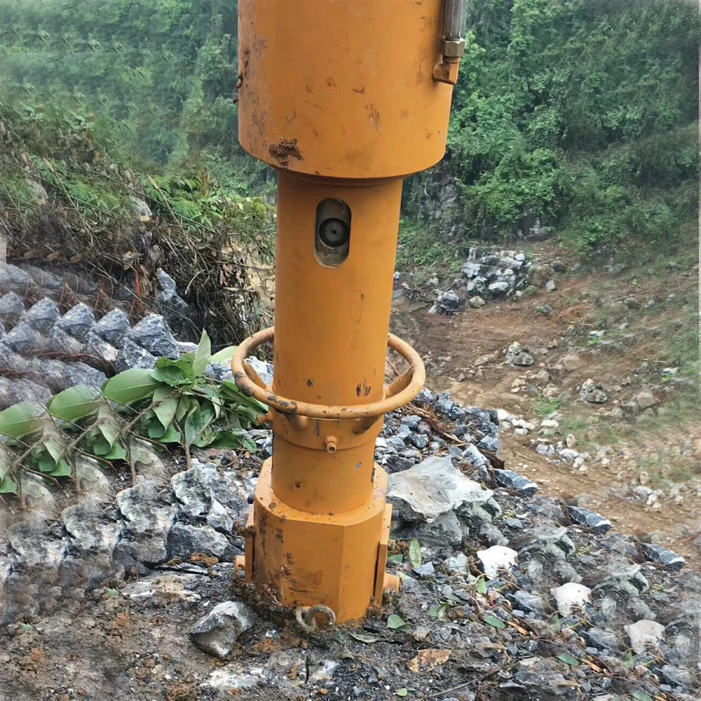 hydrualic rock splitter.jpg