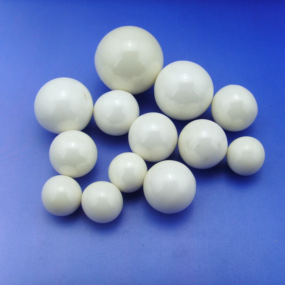 ボールアルミナボールo Rジルコニウムビーズベアリングジルコニアボールミル粉砕媒体 Buy ジルコニアボールミル粉砕媒体 ボールアルミナo R ジルコニア ジルコニウムビーズ Product On Alibaba Com