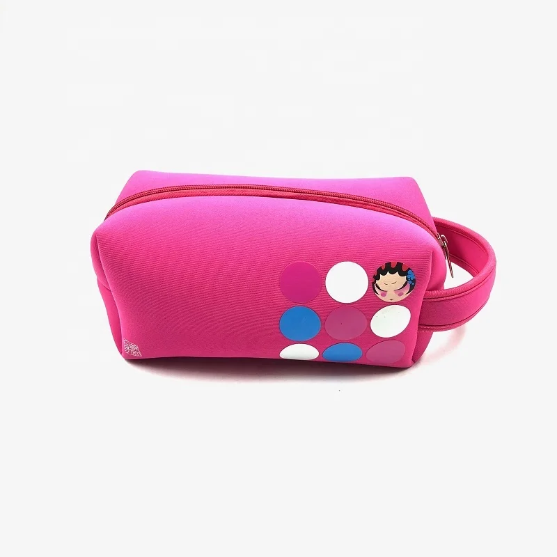 cosmetic bag (3).png