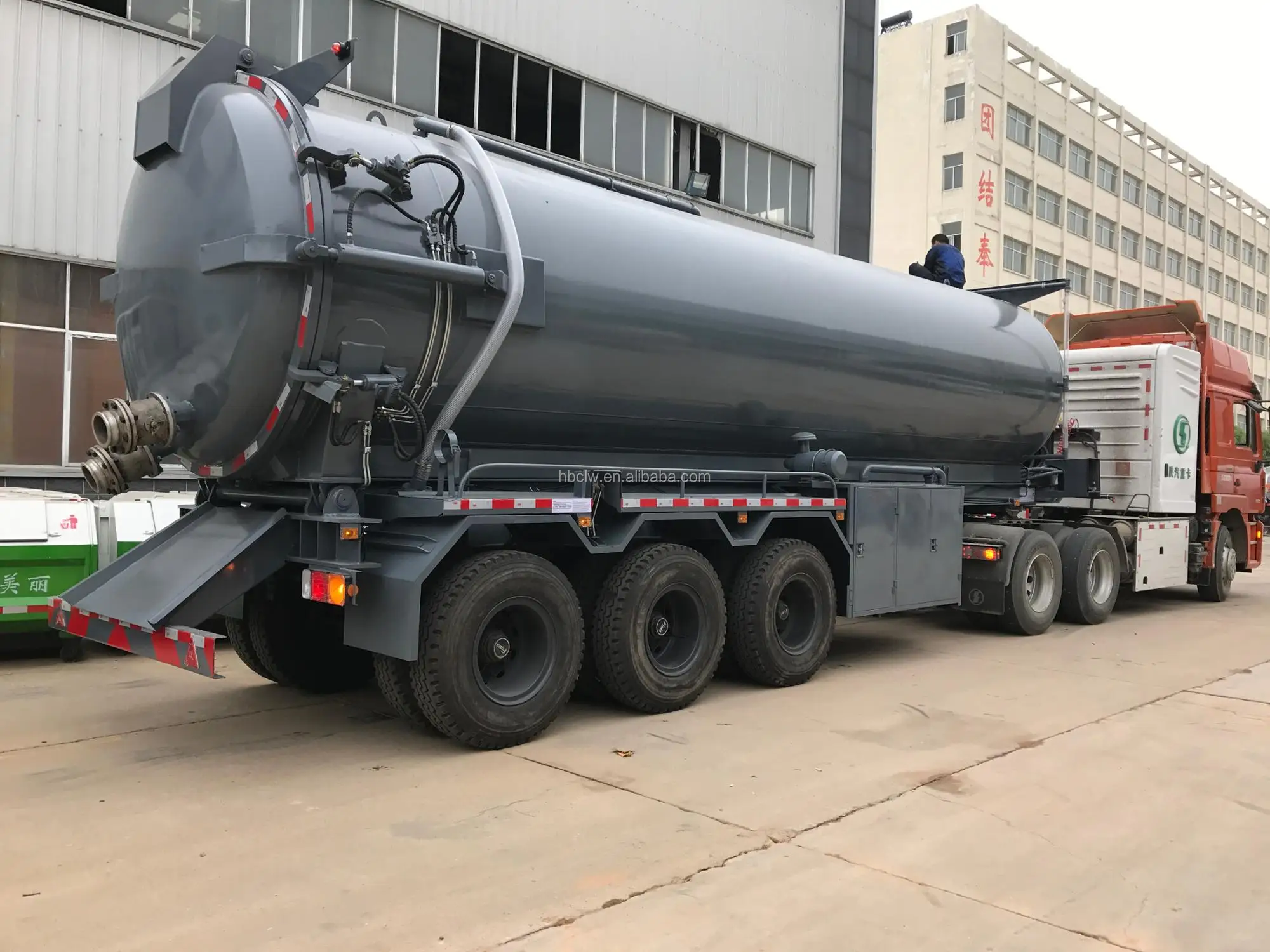 28 Cbm Sewer Tanker Trailer 3axles Vacuum Sewage Suction Trailer Buy 28 Cbm Sewer Tanker