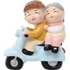 Roogo resin creative handmade series desk decor couples furnishing articles for sal
