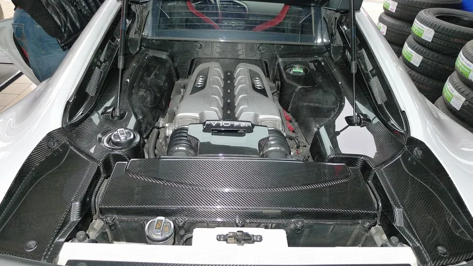 For R8 Carbon Engine Panels Carbon Fiber Engine Bay Panels (2 Pcs)for