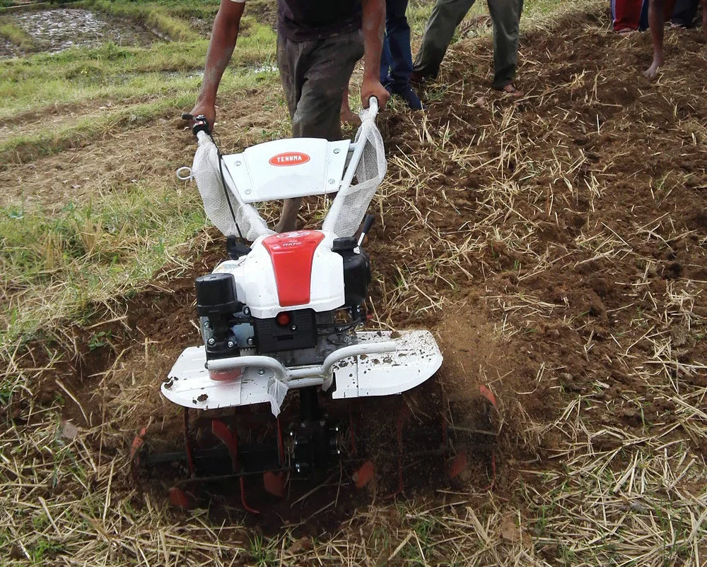6.5hp Land Cultivation Machines Hand Farming Tractor Used In Rice Paddy