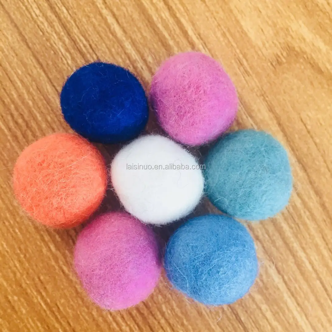 White Eco Felted 7cm Ball Of Wool For Dryer Clothes And Laundry Balls
