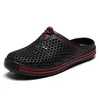 Quick-Dry Garden Clogs Shoes Lightweight Walking Sandal Slippers Non-Slip Floor Bath Slippers Men Women