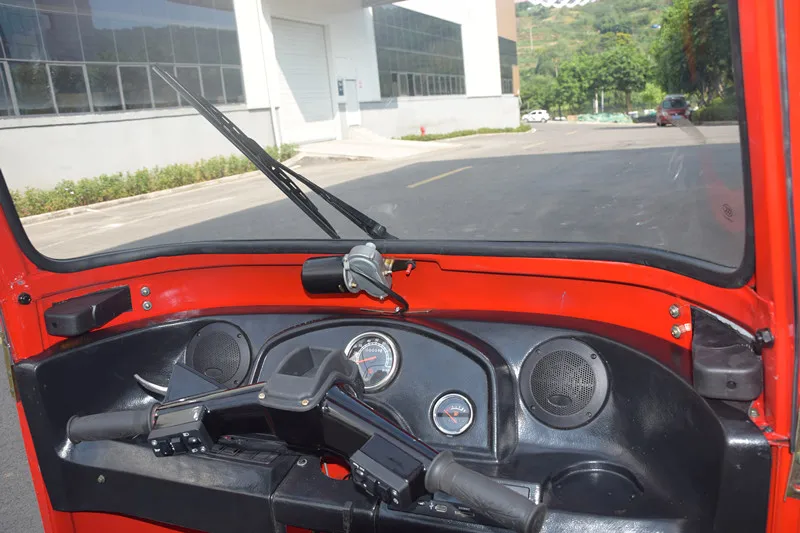 6 passenger bajaj (4).jpg