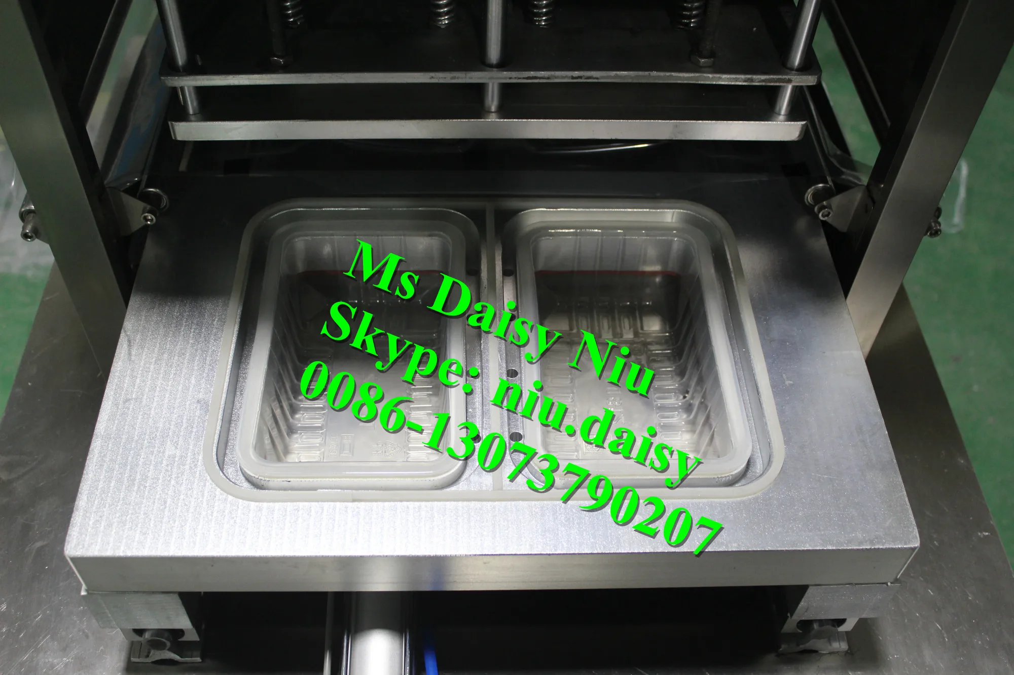 tray sealing machine  (3).JPG