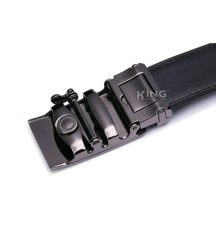 带方形可变扣的黑色皮带,男士夹扣皮带