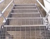 stair tread.jpg