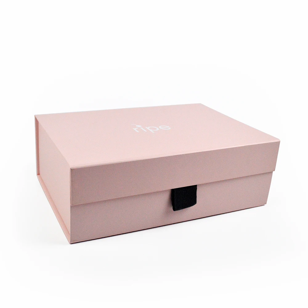 定制金箔刚性黑色包装盒与磁性盖标志印刷纸板香味