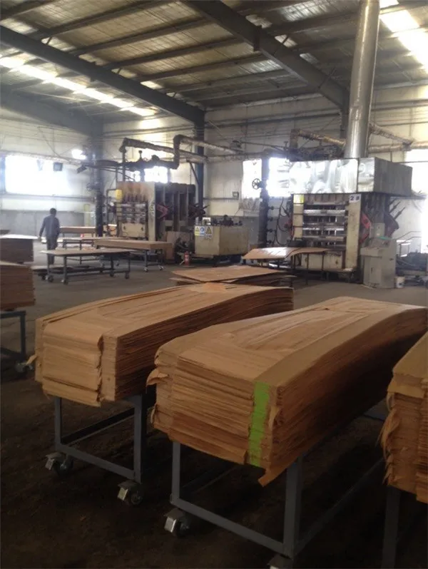 3mm 4mm 2.7mm HDF Melamine Door Skin teak wood veneer door skin