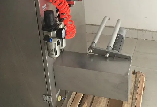 Material upload part