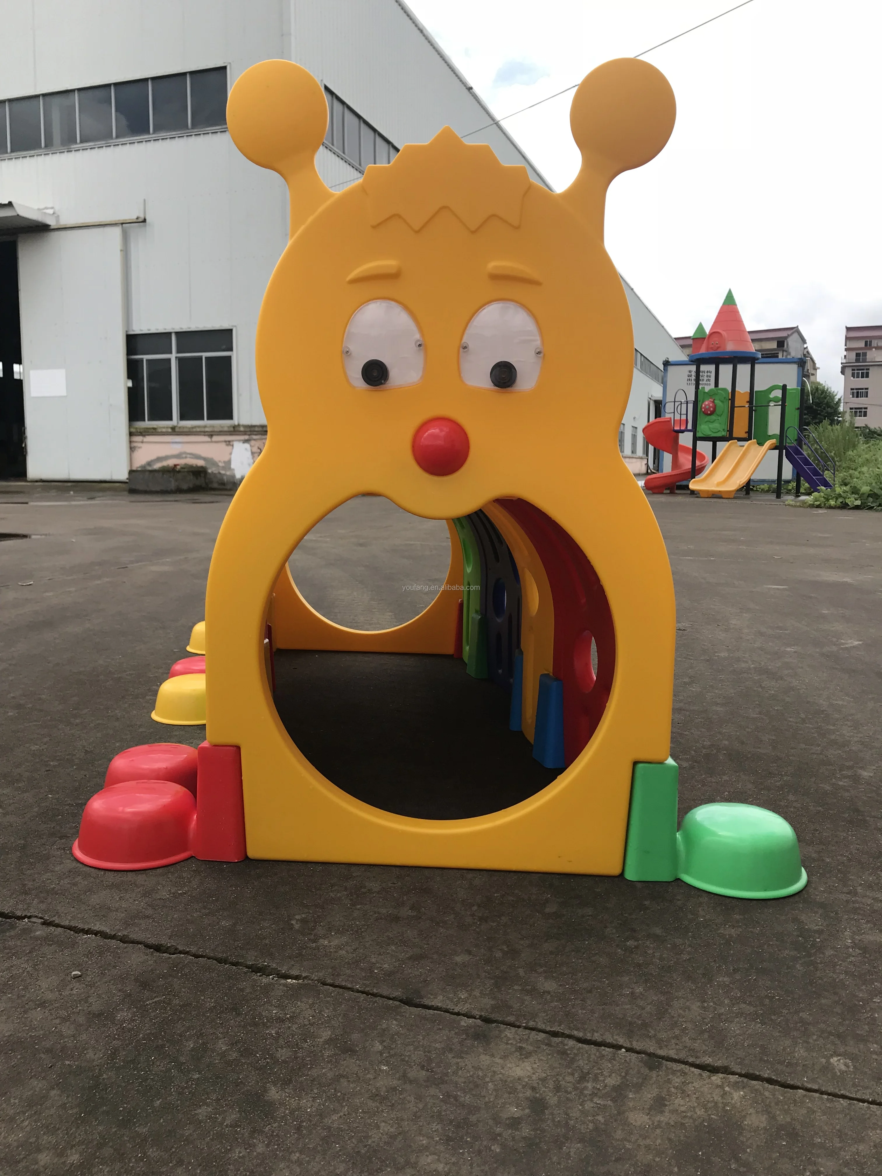 elc play tunnel