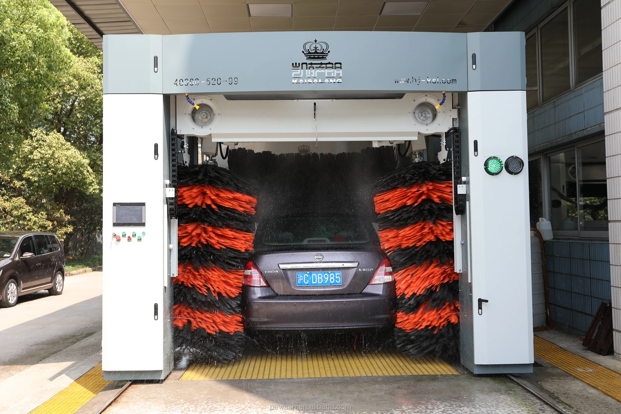 Auto Carwash Machine For Rollover Car Washing Machine With Five Brushes
