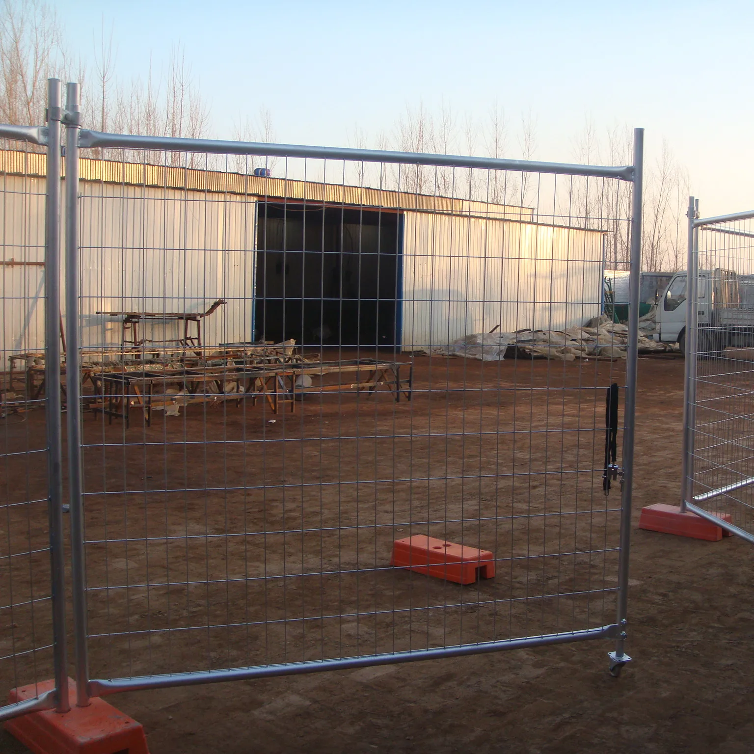 temporary fence (12).jpg