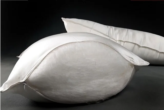 silk pillow (1)_.jpg
