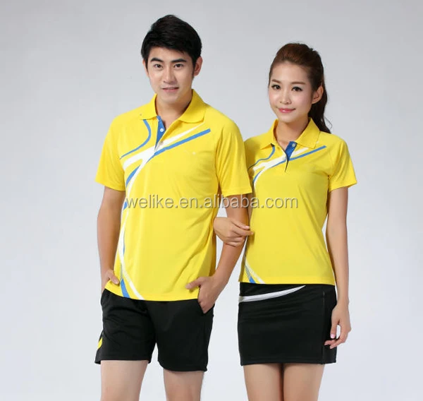 polos deportivos amarillos