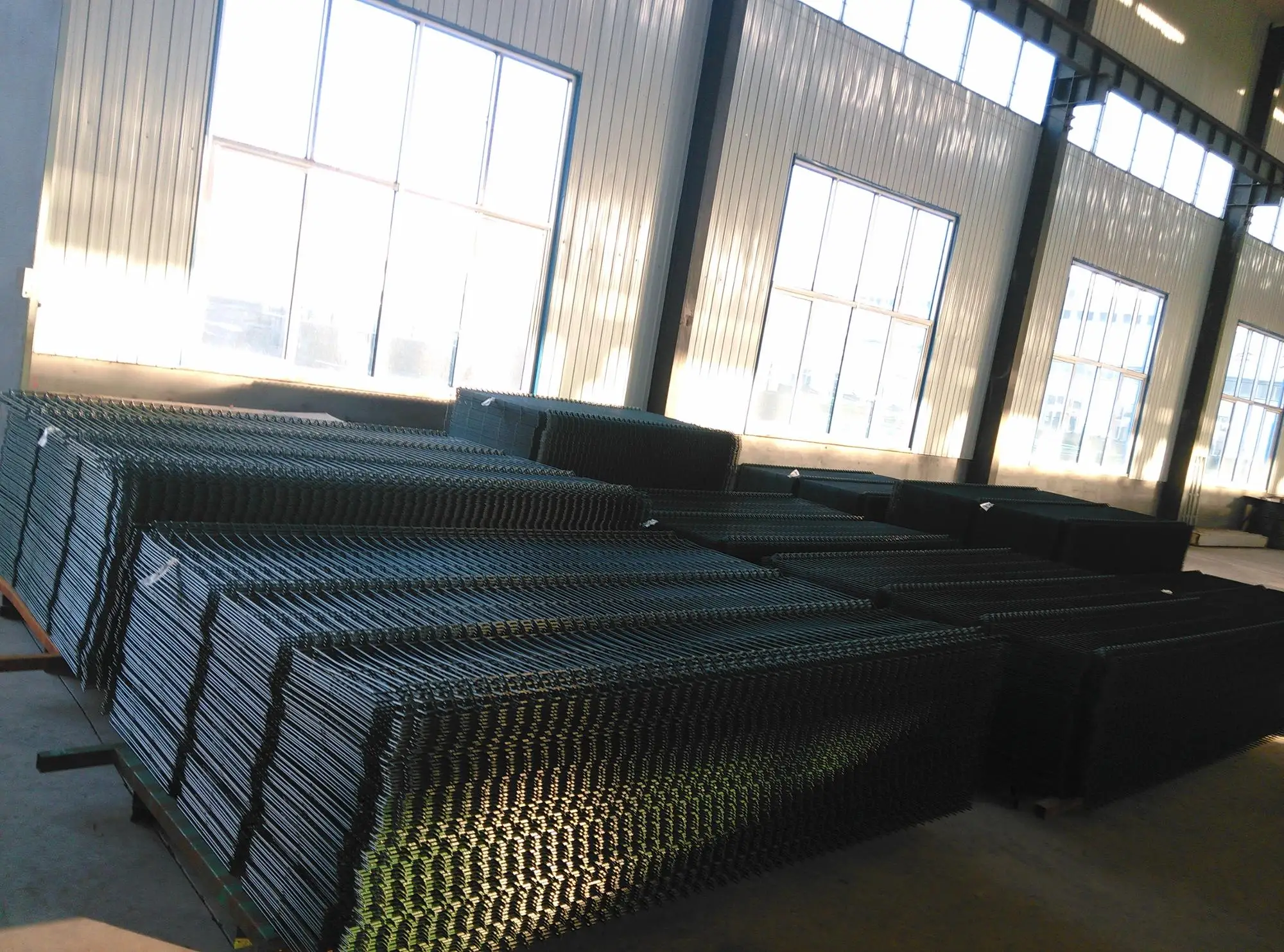 Best Price PE Coated Galvanized Wire Mesh Fence Price