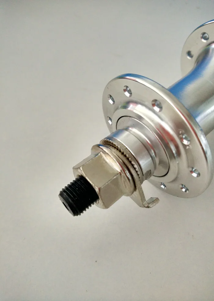 threaded hubs bike