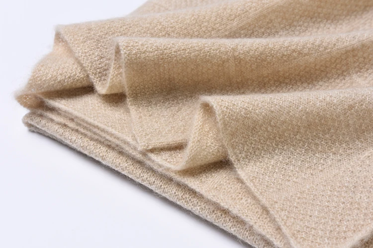 Knitted Cashmere Scarf25-