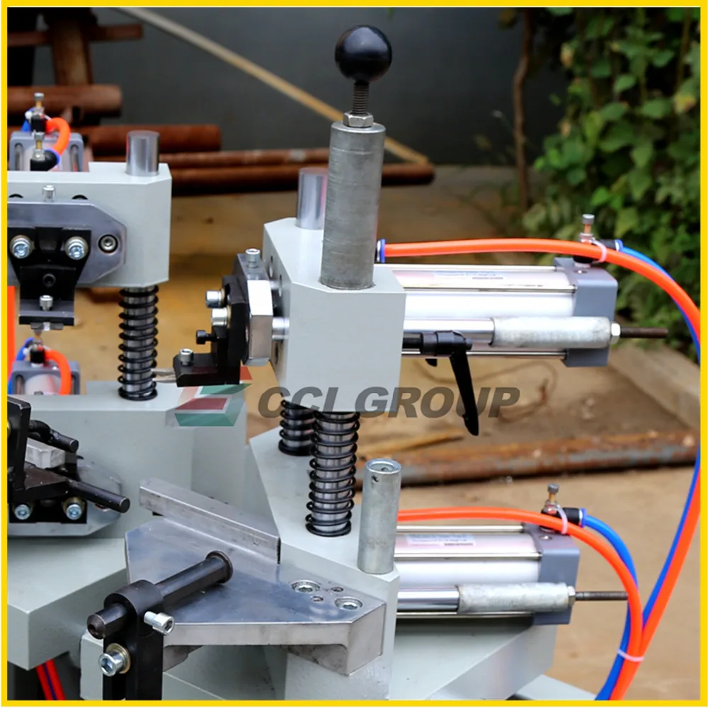 3.V Corner Cleaning Machine.jpg