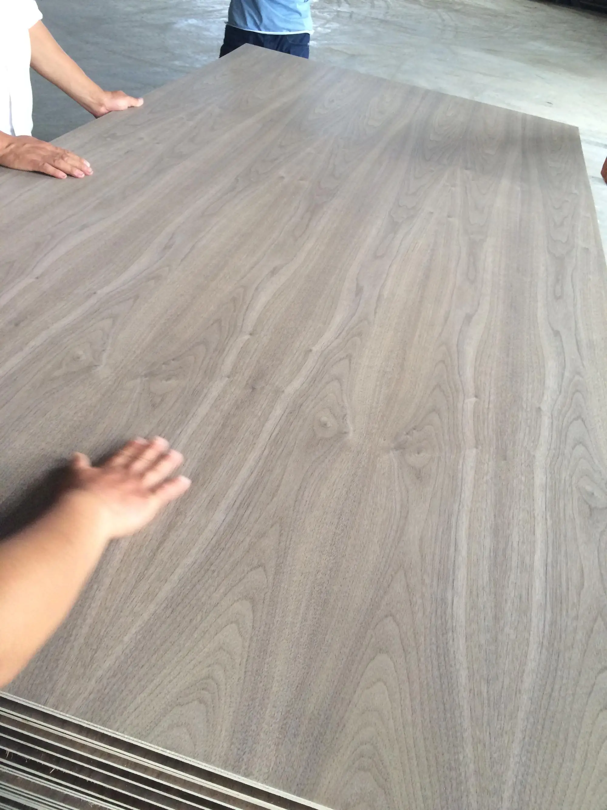 Furniture Grade Red Oak Walnut Teak Cherry Ash Veneer Fancy Plywood