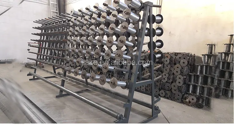 Fully automatic hexagonal wire mesh making machine