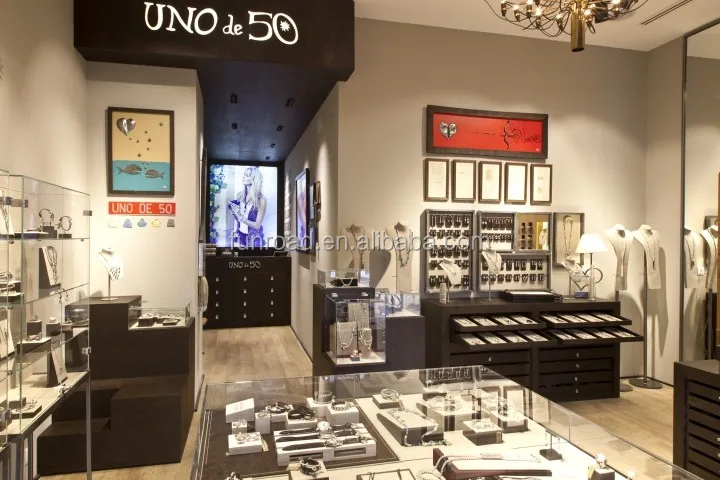 Shop 50. Атриум uno de 50. Uno de 50 Метрополис. Уно де 50 витрина. Uno магазин.