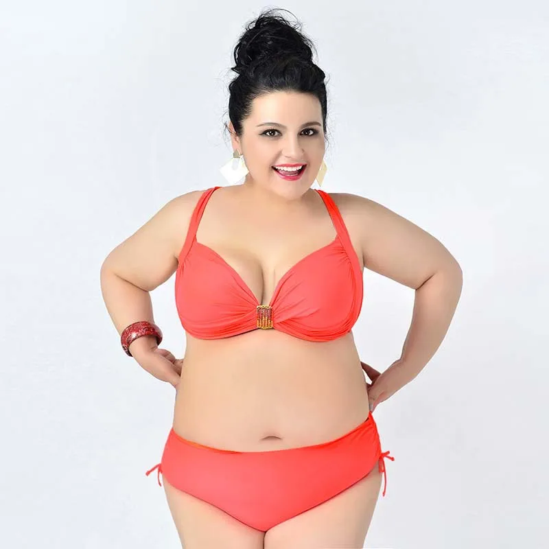 Plus Size Swimwear That Flatters Plus Size Women! It’s about time! The fashion industry’s slow-but-steady push for body inclusivity has finally hit the swimwear category – and not a moment too soon for curvier customers.