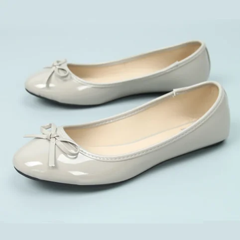 flat dress shoe.png
