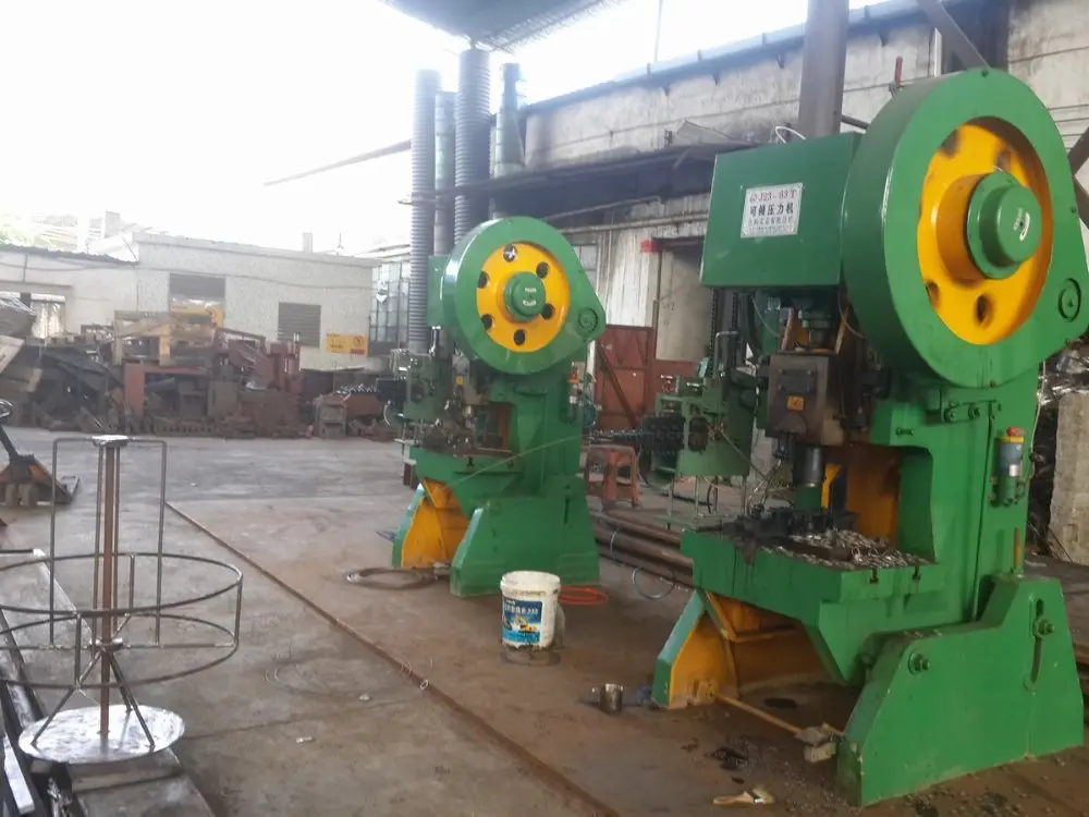 key ring machine with video