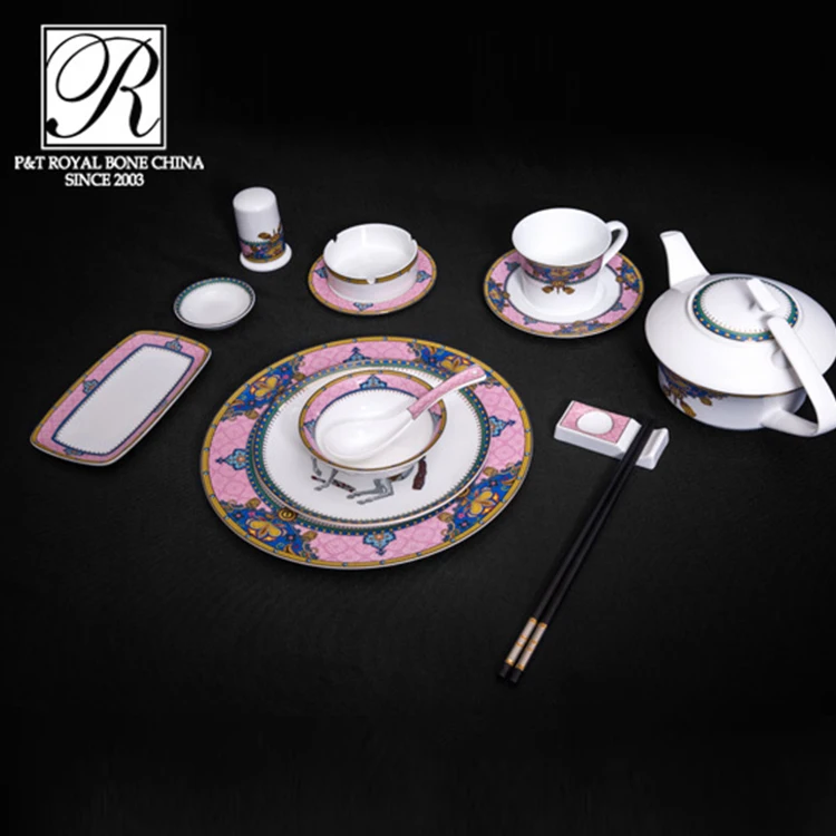 Horse-decal-dinnerware.jpg