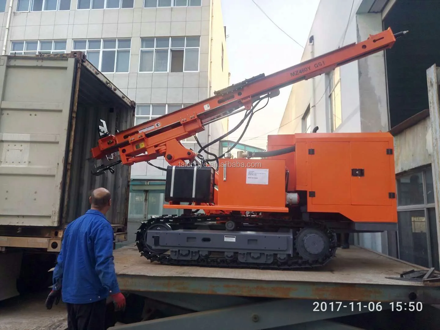 solar pile driver020.jpg