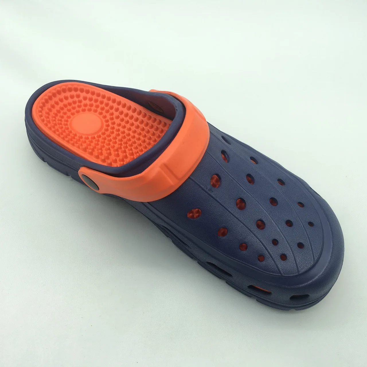 inexpensive clogs