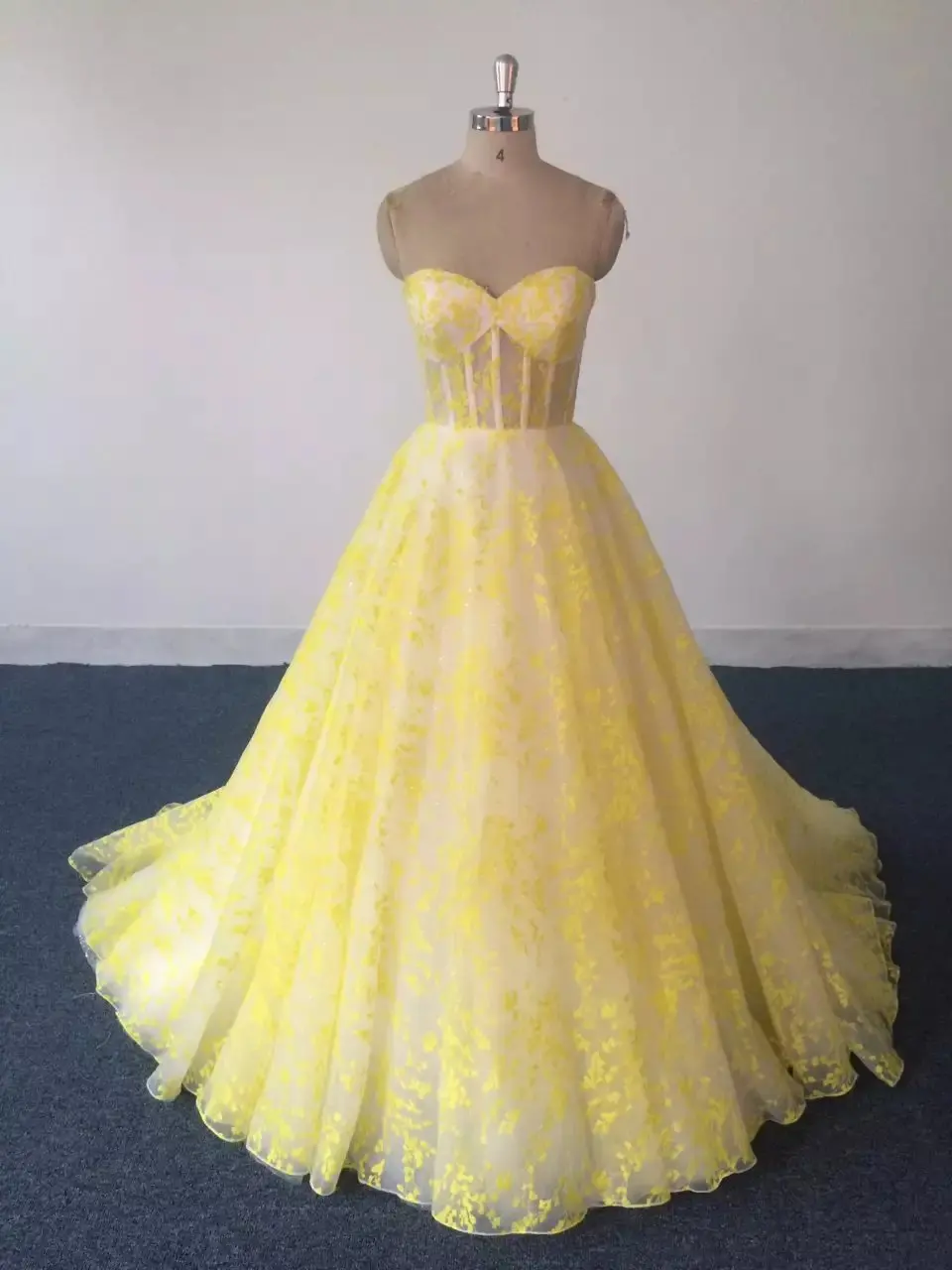 big yellow dress