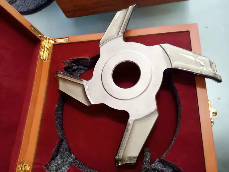 Wood machine tool parts pcd woodworking cnc concrete diamond cutter head