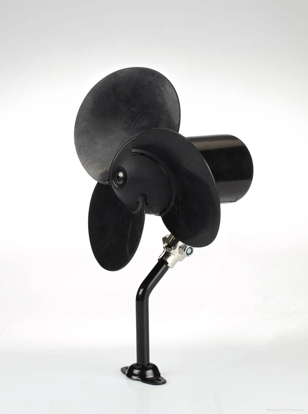  fan in car.jpg