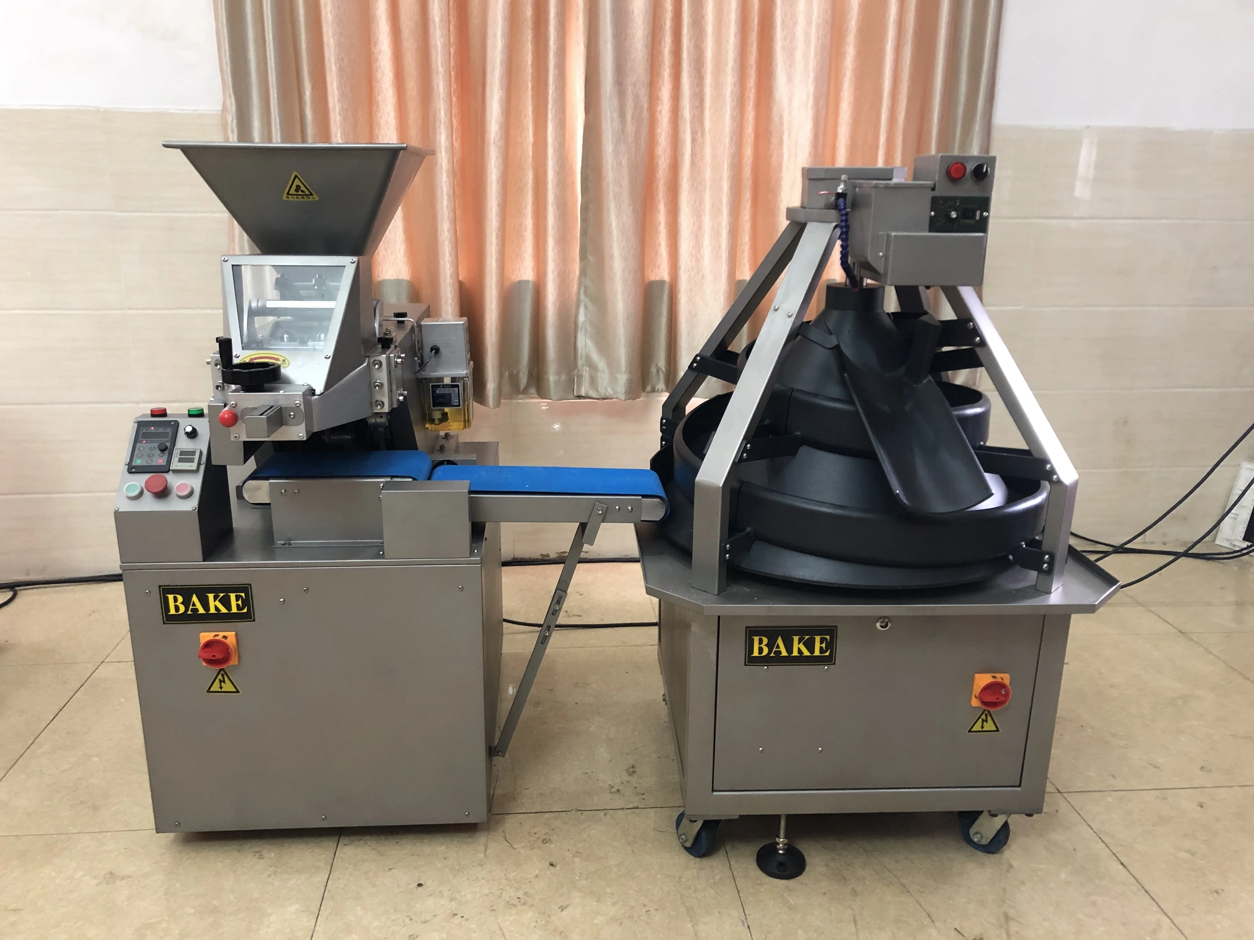 Industrial Pizza Dough Ball Machine/bakery Equipment Volumetric Dough