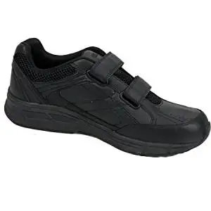 d width sneakers