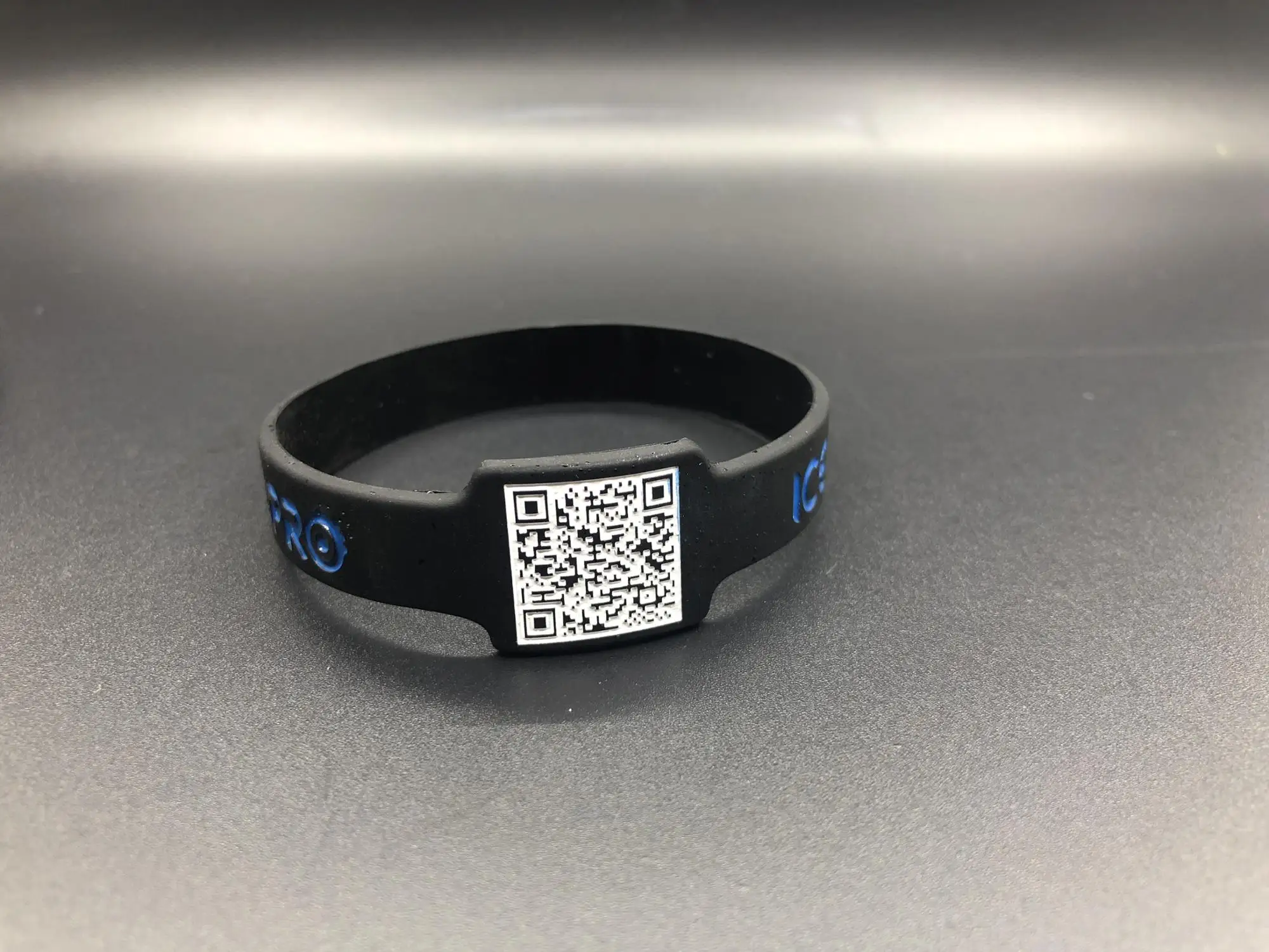 Custom Unique Qr Code Silicone Bracelet For Advertising Gift Barcode Rubber Wrist Bands Buy Custom Qr Code Bracelet Qr Code Silicone Bracelet Barcode Silicone Wristbands Product On Alibaba Com